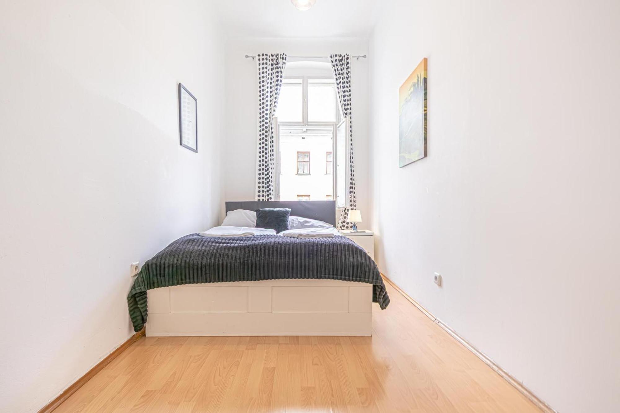 Sweet 3br Shared Near Wiener Stadthalle & Wien