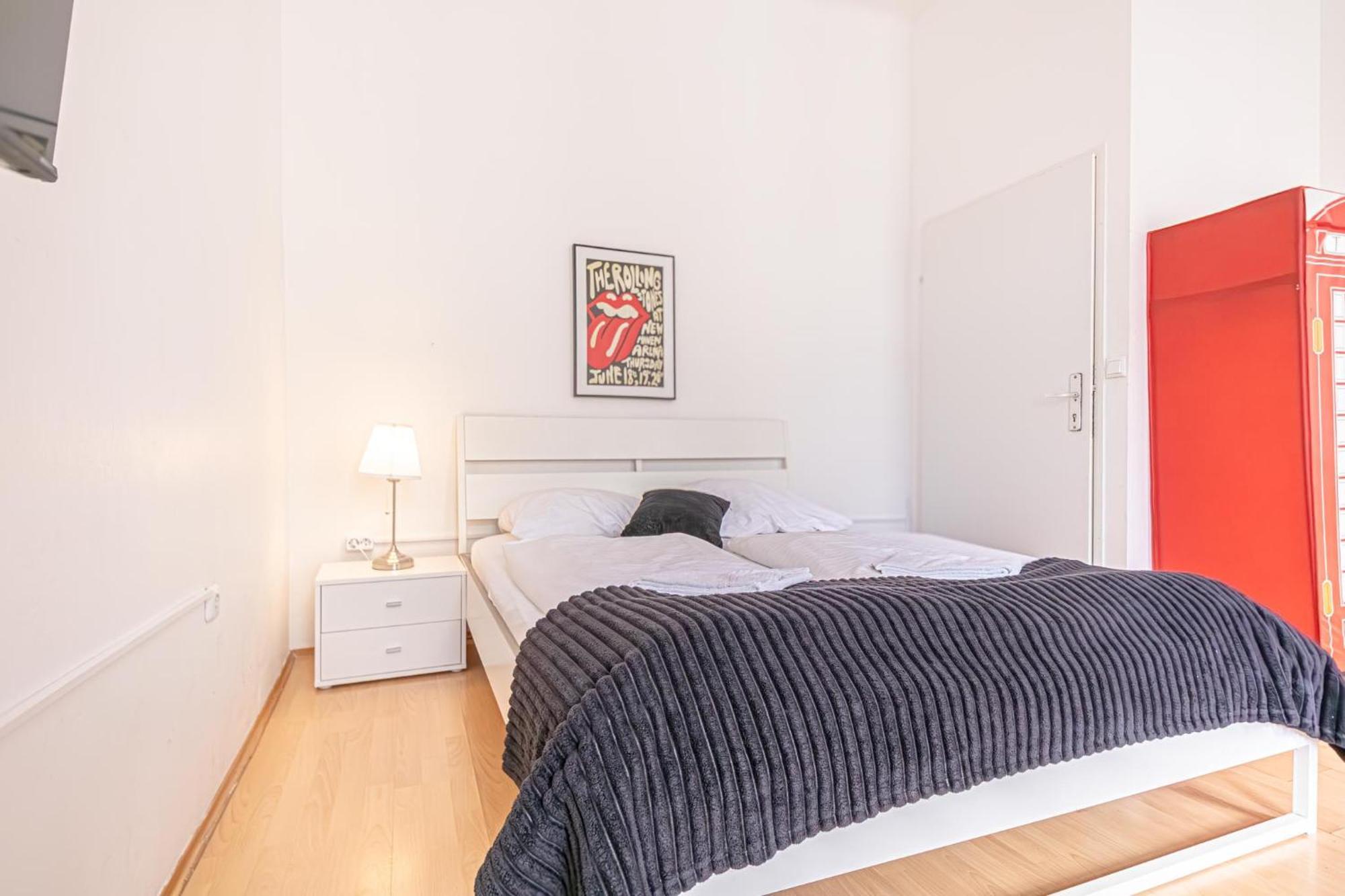Sweet 3br Shared Near Wiener Stadthalle & *